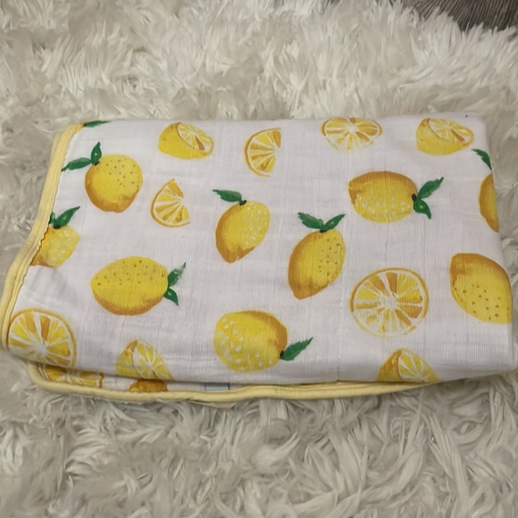 Little Unicorn Lemon print Hooded Bath Towel - Picture 3 of 3